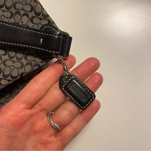 Coach Purse - Picture 4 of 7